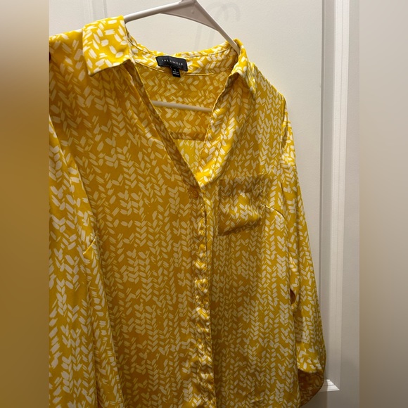 The Limited Yellow and White Button up Blouse | size small | Classic Fit - Picture 3 of 4